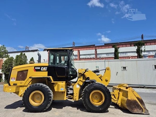 2017 Caterpillar 926M Wheel Loader
