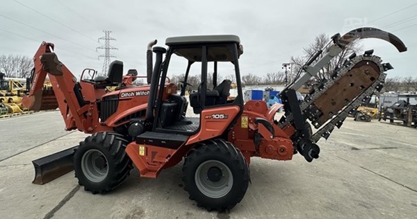 2017 Ditch Witch RT105M Trencher / Plow Combo