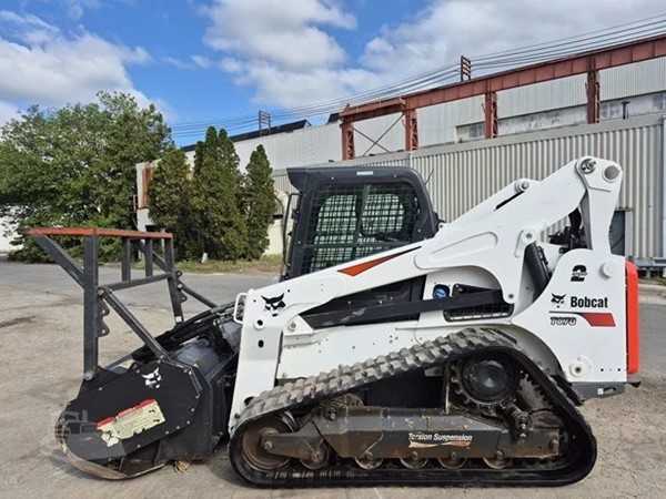 2023 Bobcat T870 Compact Track Loader