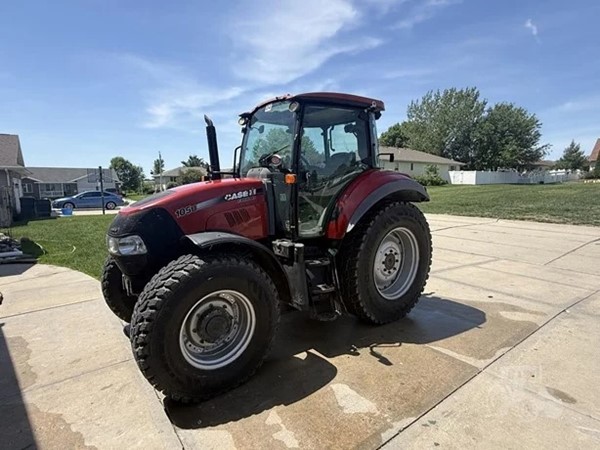 2017 CASE IH Farmall 105U Utility Tractor